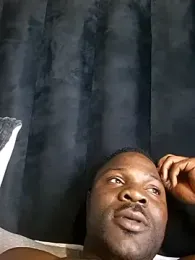 Petrossa webcam model stream image