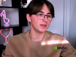 azen-rush webcam model stream image