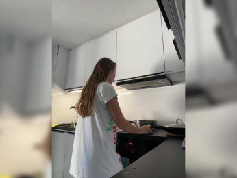 Kisacka webcam bongacams model stream image