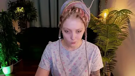 Kiki_shay webcam stripchat model stream image