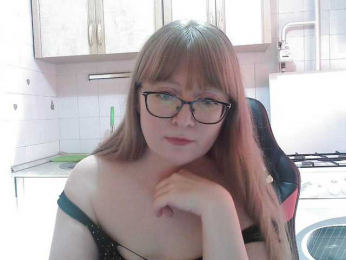 L-e-l-i-k webcam model stream image