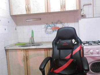L-e-l-i-k webcam model stream image