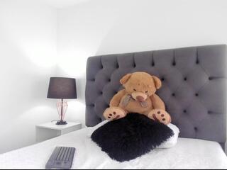 Victoria Parkeer webcam model stream image