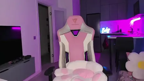 wow_lovie webcam model stream image