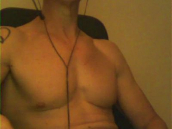 joetyler webcam model stream image