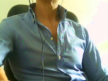 joetyler webcam model stream image