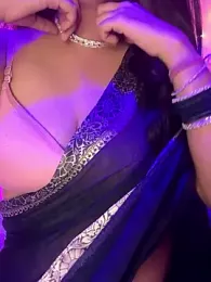 HeartQueen05 webcam model stream image