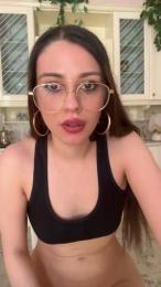 LeilaGrande webcam cam4 model stream image