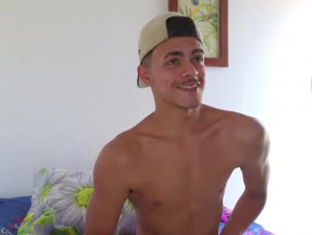 isaiashunt_ webcam model stream image