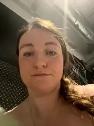 BustyBonnieUK webcam model stream image