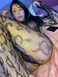 DollCamila webcam model stream image