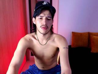 Nathan Ferrara webcam model stream image