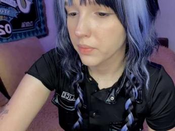 HeyNanna webcam bongacams model stream image