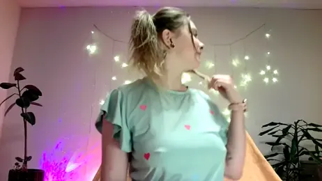 MichelleVibes18 webcam model stream image