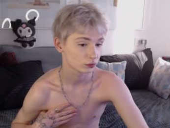 kessy_white webcam model stream image