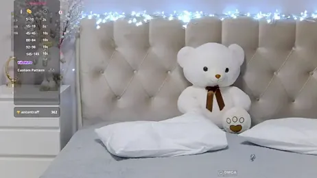 Baginyaaa webcam model stream image