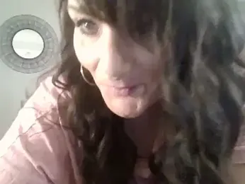 Xoxobigbooty webcam stripchat model stream image