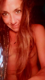 NomadKitty webcam model stream image