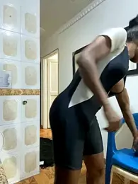 sweetsarabig22cm webcam model stream image