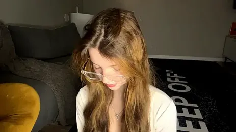 Kissme_Kira webcam stripchat model stream image