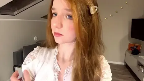 Kissme_Kira webcam model stream image
