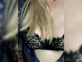 SvitLove2026 webcam model stream image