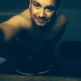 alexzavallam webcam model stream image