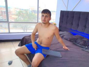 SweettSinn webcam bongacams model stream image