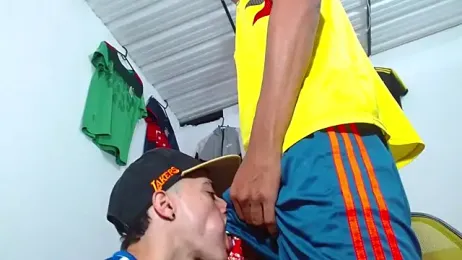 skinny23cm webcam stripchat model stream image