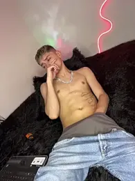 mathias_18 webcam model stream image