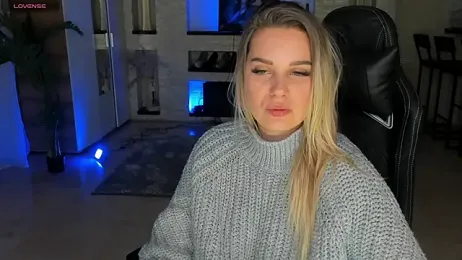 KittiLiza webcam model stream image