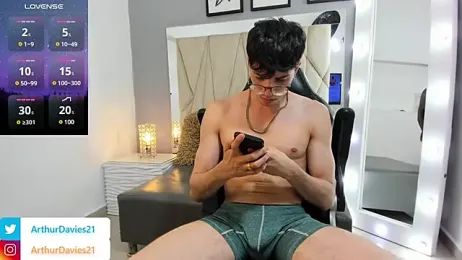 Arthur_Daviess webcam model stream image