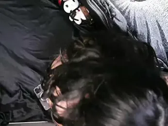 EvaCrux webcam model stream image