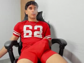 leo_jones389 webcam model stream image
