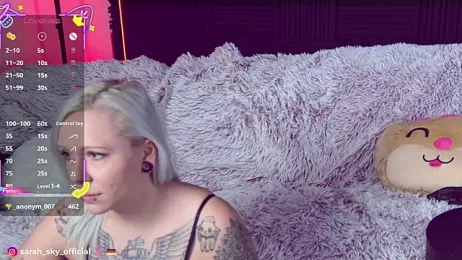 sarah_sky_official webcam model stream image