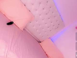 michellesimons webcam model stream image