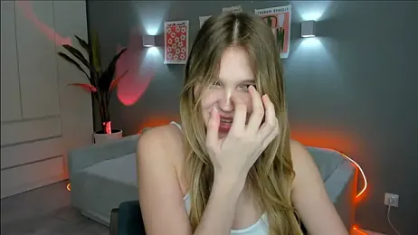 linakorvin webcam stripchat model stream image