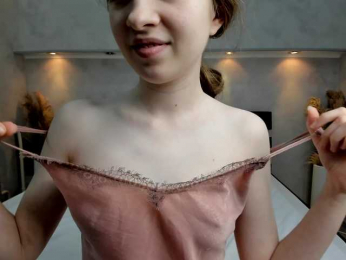 Camilla-Kelly webcam bongacams model stream image