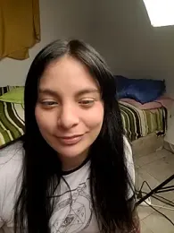 ZaraHoney webcam model stream image