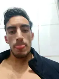 TommyMomentum webcam model stream image