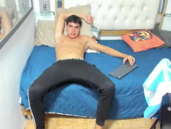 heiker_ webcam chaturbate model stream image