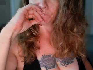 julimonroe webcam camsoda model stream image