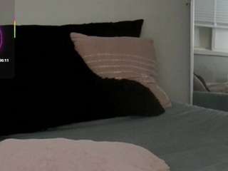 julimonroe webcam model stream image