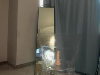 ashlyn_peaks webcam model stream image