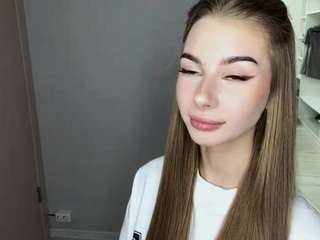 janniearonow webcam camsoda model stream image