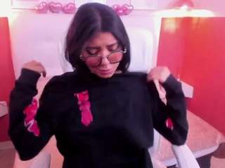 violetta-nur webcam model stream image