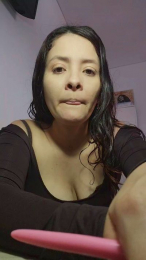 Brandypink webcam model stream image