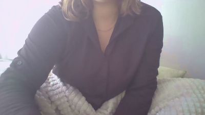 CurvyMaya webcam model stream image