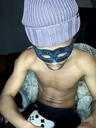 Th3-8est webcam model stream image
