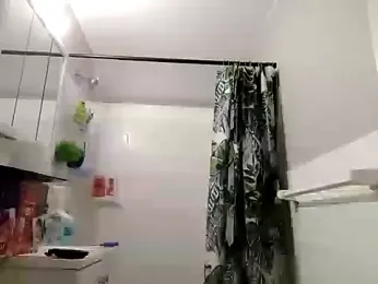 Snowbunnycake_131 stripchat stream image, 22.05.2025 17:10